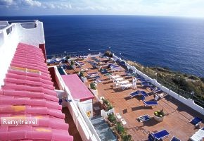 SAN LEONARD terasa pri bazne