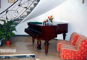hotel FIRENZE posedenie s pinom