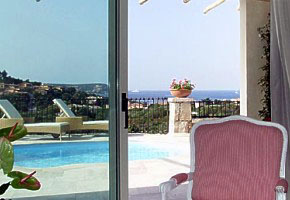 hotel COLONNA PEVERO terasa s baznom