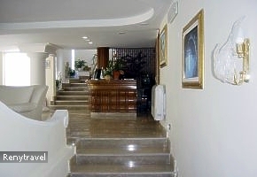 BOUGANVILLE vstupn hala s recepciou