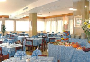 hotel CONDOR retaurcia