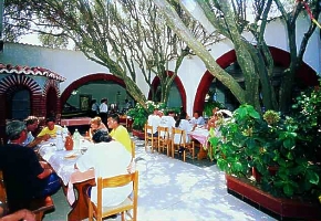 villaggio SAYONARA CLUB vonkajia retaurcia