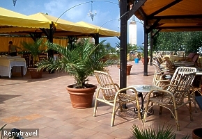 hotel EDEN vonkajia retaurcia
