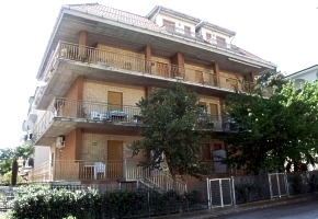 moderný apartmánový dom COLONNA