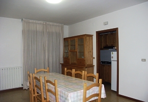 rezidencia PALIZZI obvacia miestnos s jedlenskm stolom