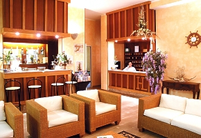 hotel LALLA recepcia bar