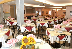 hotel MARZIA retaurcia