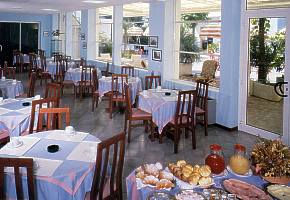 hotel pironi retaurcia