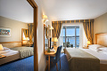 Grand Azur Hotel, Orebi