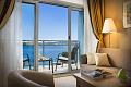 Grand Azur Hotel, Orebi