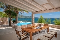 Villa Grace, Orebi