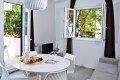 Apartmny Port 9, Korula