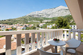 Aparthotel Flora, Tuepi