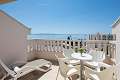 Aparthotel Flora, Tuepi