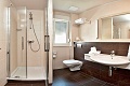 Hotel Plaa, Omi