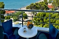 Hotel Plaa, Omi