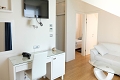 Hotel Pleter, Mimice