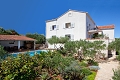 Villa Lukrecia, Supetar