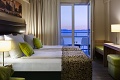 Hotel Pinija, Petrane