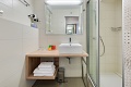 Hotel Pinija, Petrane