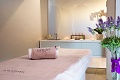 Hotel Pinija, Petrane