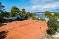 Hotel Pinija, Petrane