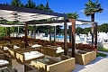 Hotel Mediteran, Pore
