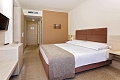 Hotel Mediteran, Pore