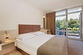 Hotel Mediteran, Pore