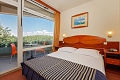 Hotel Mediteran, Pore