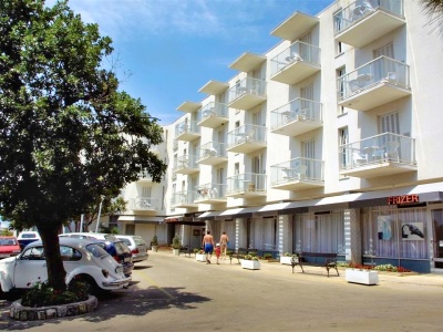 ubytovanie Hotel Adriatic a depandace Marina a Primorka - Omialj/ ostrov Kr
