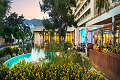 Hotel Corinthia, Baka