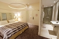 Le Cesar Hotel, Provins