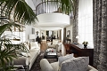 Shangri-La Hotel, Par