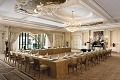 Shangri-La Hotel, Par