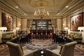 Shangri-La Hotel, Par
