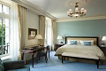 Shangri-La Hotel, Par