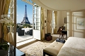 Shangri-La Hotel, Par