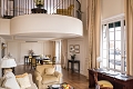 Shangri-La Hotel, Par