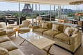 Shangri-La Hotel, Par