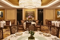 Shangri-La Hotel, Par
