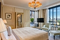 Shangri-La Hotel, Par