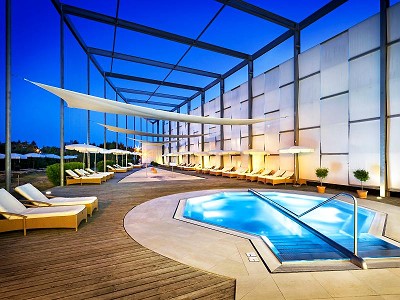 bazny Therme Laa, Laa an der Thaya, Raksko
