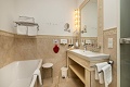 Schlosshotel Lacknerhof, Flachau