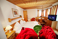 Hotel Konradin, Khtai