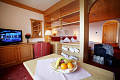 Hotel Konradin, Khtai