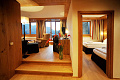 Hotel Konradin, Khtai