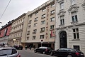 Hotel Savoy, Viede