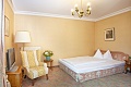 Hotel Savoy, Viede