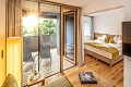 Hotel Crystal, Fgen